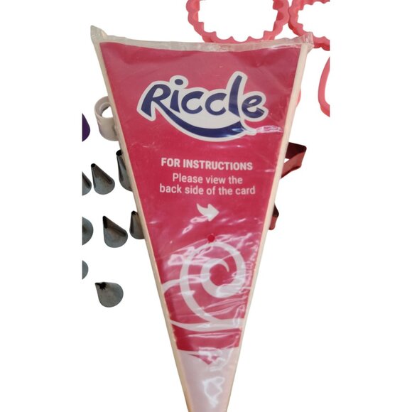 Assorted Cookie Cutters & Decorating Tools Set 50-Piece Stainless Steel & Plasti - Picture 12 of 16